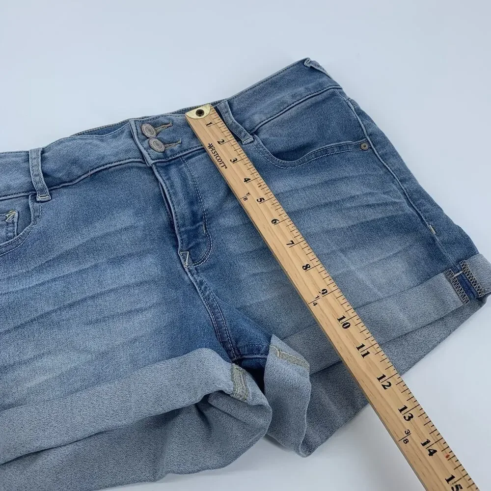 Wallflower The Ultra Fit Rolled Cuffed Jean Short 11 Womens Light Wash Denim - Picture 6 of 6